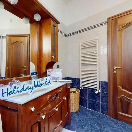 Apartment House Antica Romana By World